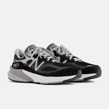New Balance 990v6
